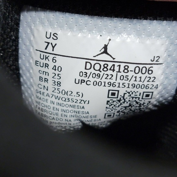 Nike Air Jordan 1 Mid SE Christmas Tree 2022 GS‎ Size 7Y DQ8418-006 Women's 8.5 - Picture 9 of 11